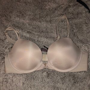 victoria secret push up bra- size 34B